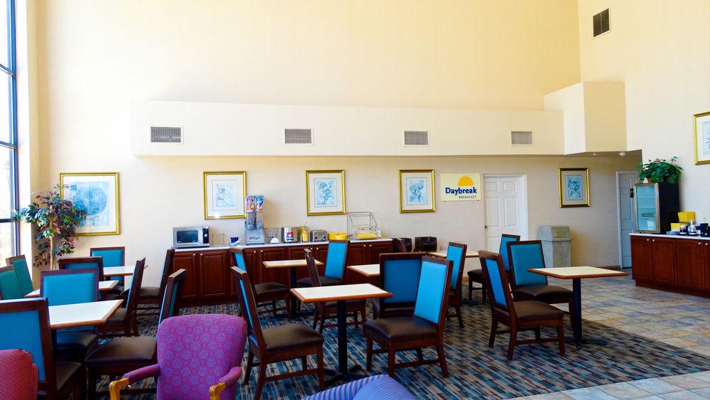 Days Inn & Suites By Wyndham Savannah Midtown Eksteriør billede
