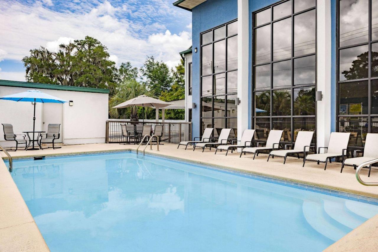Days Inn & Suites By Wyndham Savannah Midtown Eksteriør billede