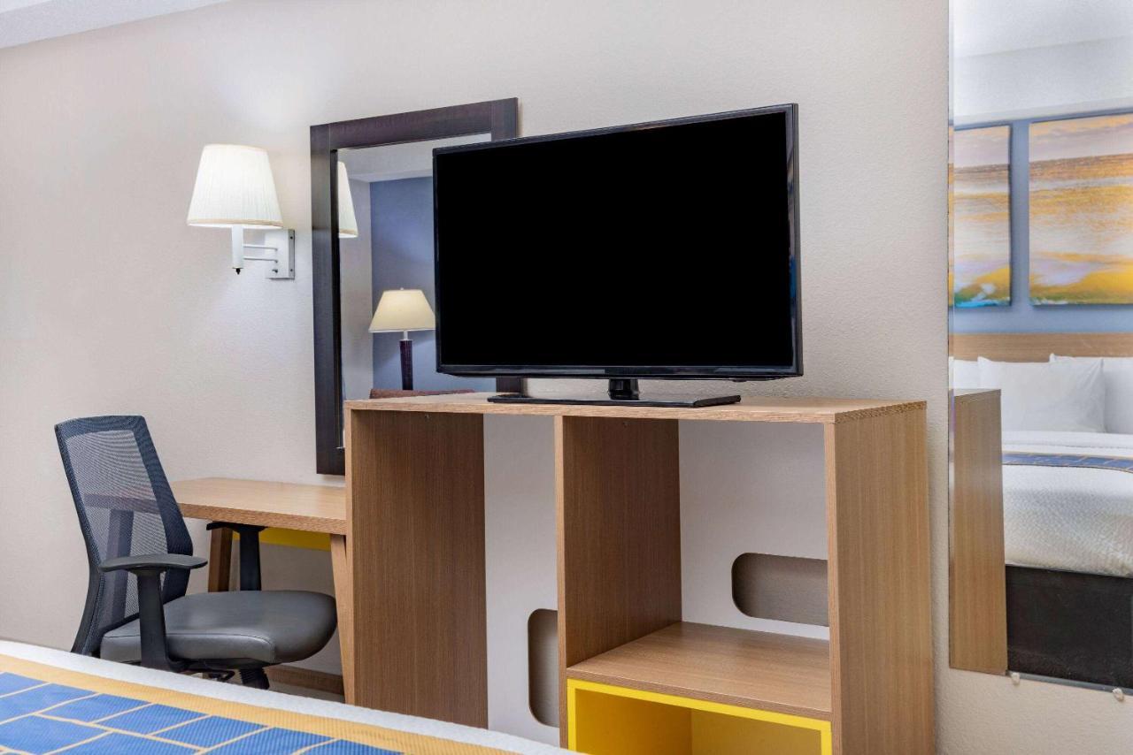 Days Inn & Suites By Wyndham Savannah Midtown Eksteriør billede